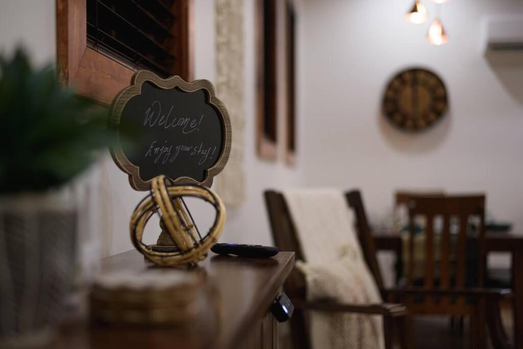 Little Dutch Cabin #3 - 12 Min To Magnolia-Baylor Bellmead エクステリア 写真
